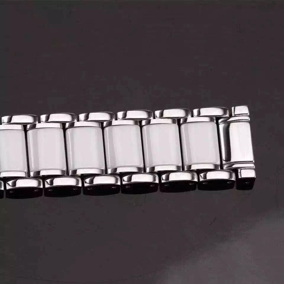  Chanel  J12系列  镶钻精钢表盘  日本进口全自动机械 Movement   TOP 女士 wrist watches  白色款 / XNR014B 