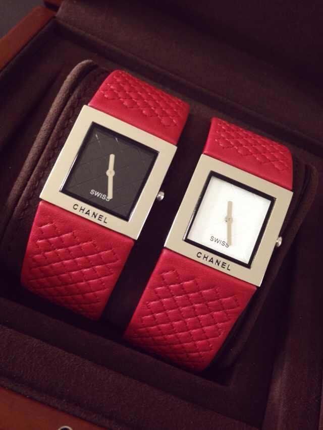  Chanel  PREMIERE系列 最新款  watchcase 镶钻 瑞士石英 女士 Watches  / XNR013 