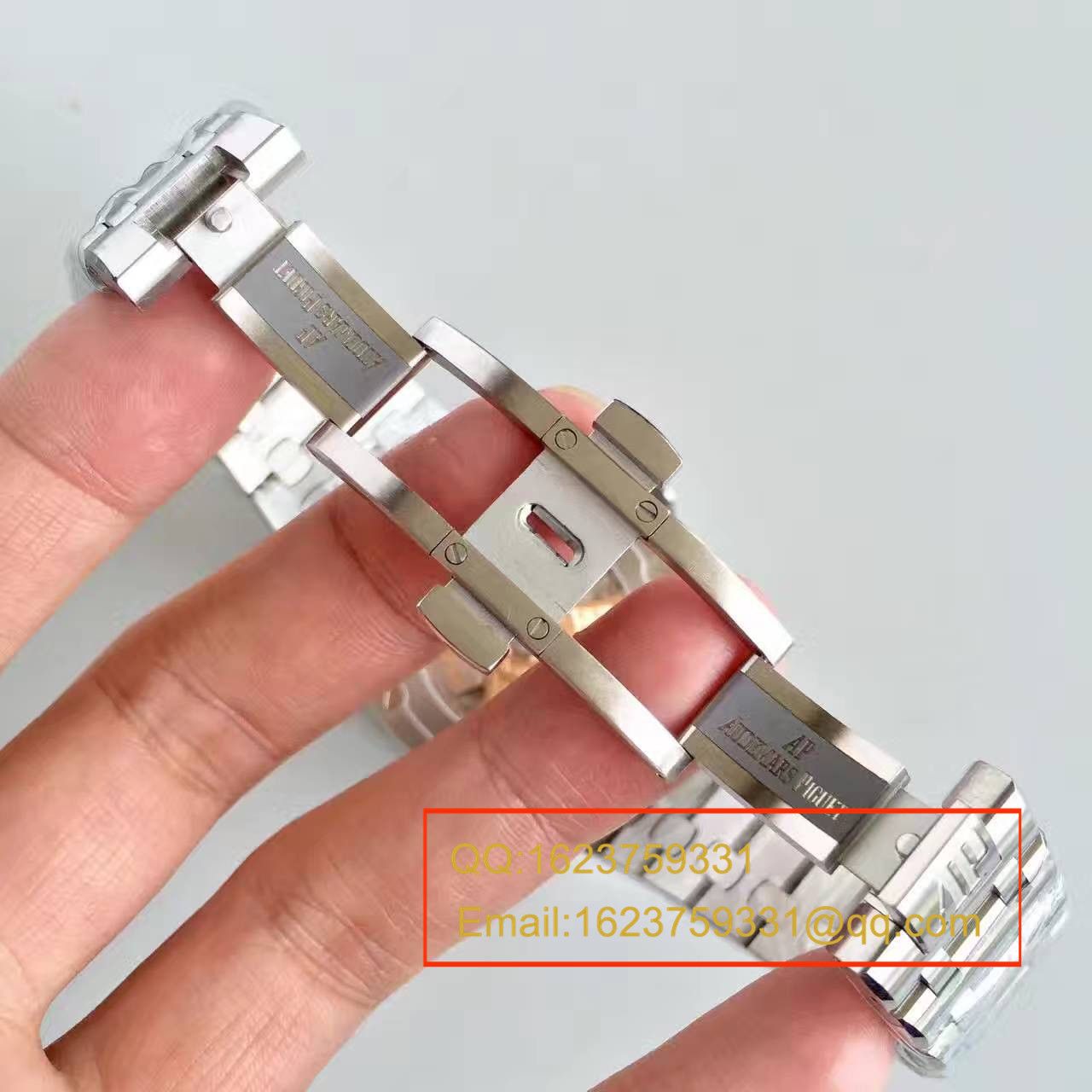 【JF Factory  Perfect  Replica Copy  Watches 】Audemars Piguet  Royal Oak Offshore 系列26470ST.OO.A104CR.01 wrist watches  AP082A / AP082A