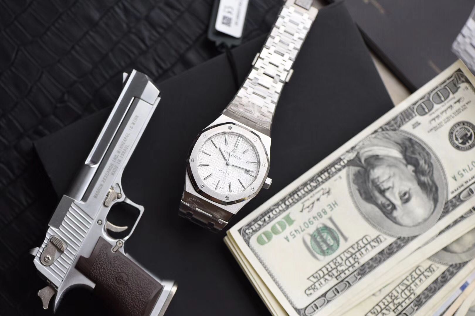 【视频测评JF Factory 1:1 Replica Watches 】Audemars Piguet 皇家橡树系列15400ST.OO.1220ST.03《黑盘》 wrist watches   / AP023