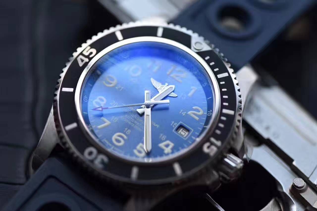 【视频解析N Factory 1:1 High quality  Replica Watches 】 Breitling 超级海洋二代系列A17392D8/C910/228S/A20SS.1 wrist watches  / BL055A