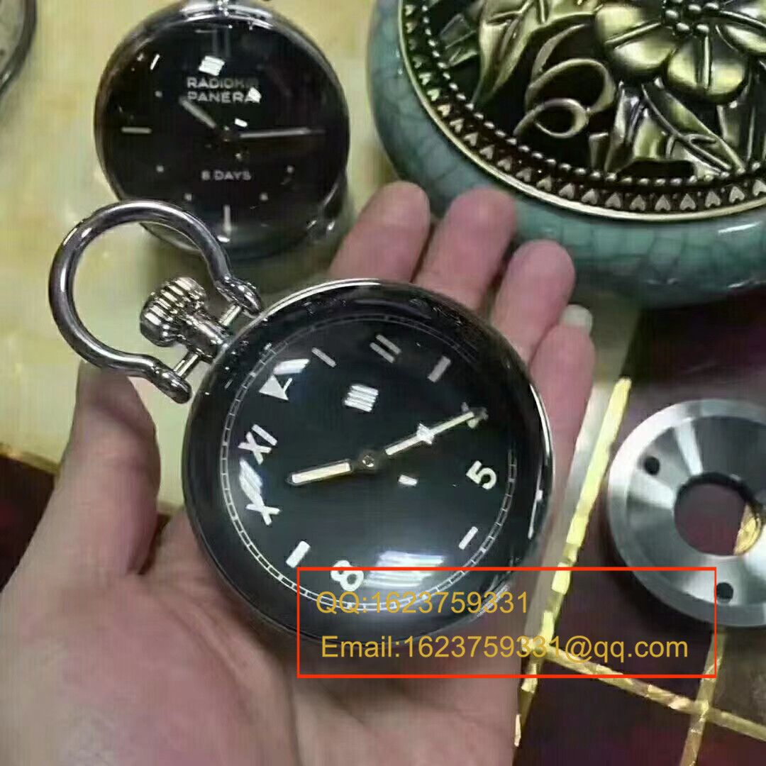  Panerai  Panerai “办公室毒物” TABLE CLOCK PAM00581  / PA092
