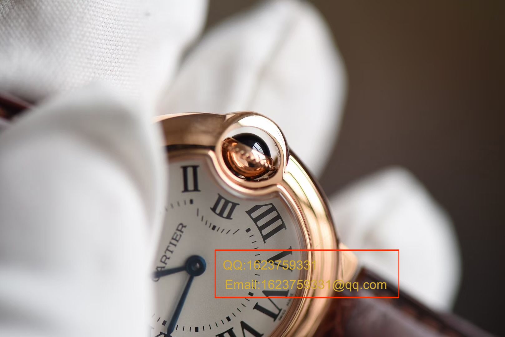 【HBBV6 Perfect  High quality  Replica Watches 】 Cartier  蓝气球系列小号蓝气球28毫米石英W6900256女士 wrist watches 《配鳄鱼皮》 / K139