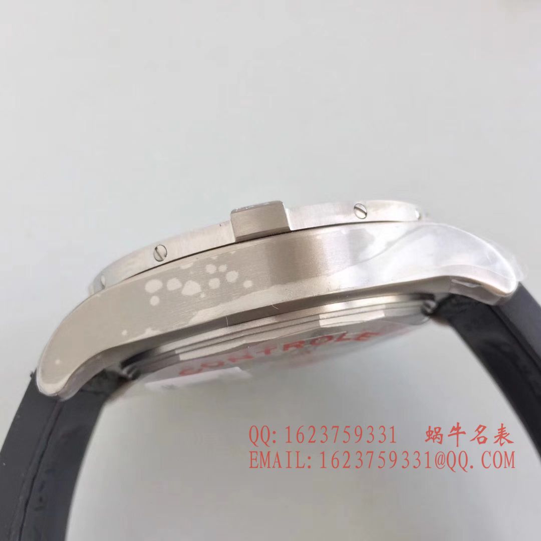 【GF Perfect  High quality  Replica Watches 】 Breitling 复仇者系列E1338310|M534|253S|E20DSA.2 wrist watches  / BL015