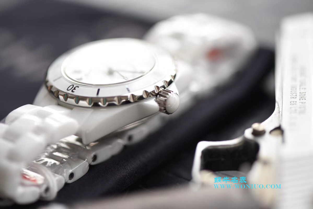 KOR韩版 Chanel  J12香奈儿INTENSE  Replica Copy 重置加强版女士石英 wrist watches  / X024