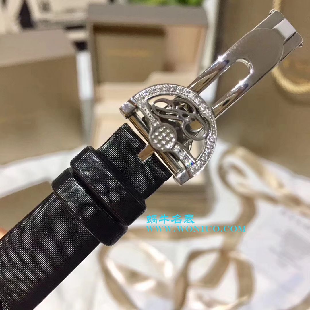 【独家实拍那不勒斯皇后奢华版T钻机械女表】 Breguet  / BZ044