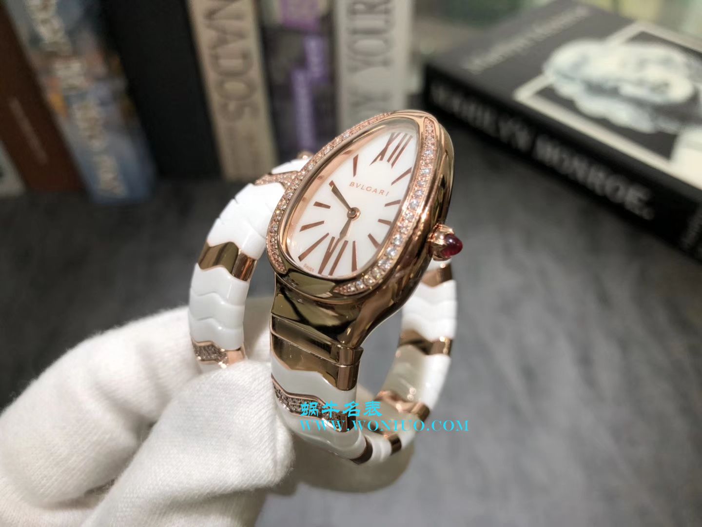  BVLGARI Serpenti Spiga系列 wrist watches 集女性制表工艺之大成蛇形 wrist watches  / BG005