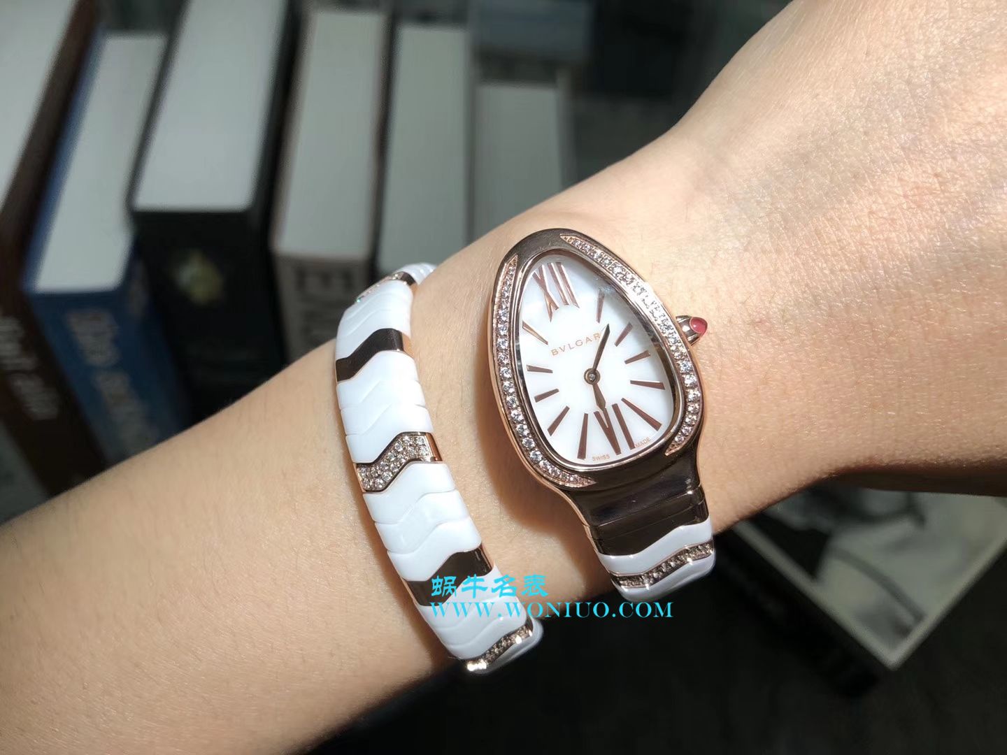  BVLGARI Serpenti Spiga系列 wrist watches 集女性制表工艺之大成蛇形 wrist watches  / BG005