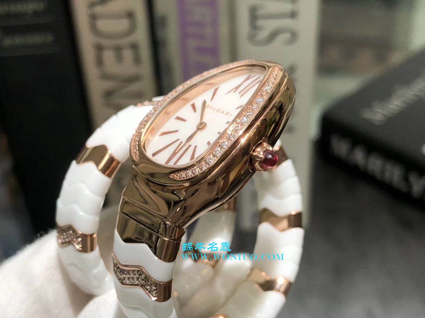  BVLGARI Serpenti Spiga系列 wrist watches 集女性制表工艺之大成蛇形 wrist watches  / BG005