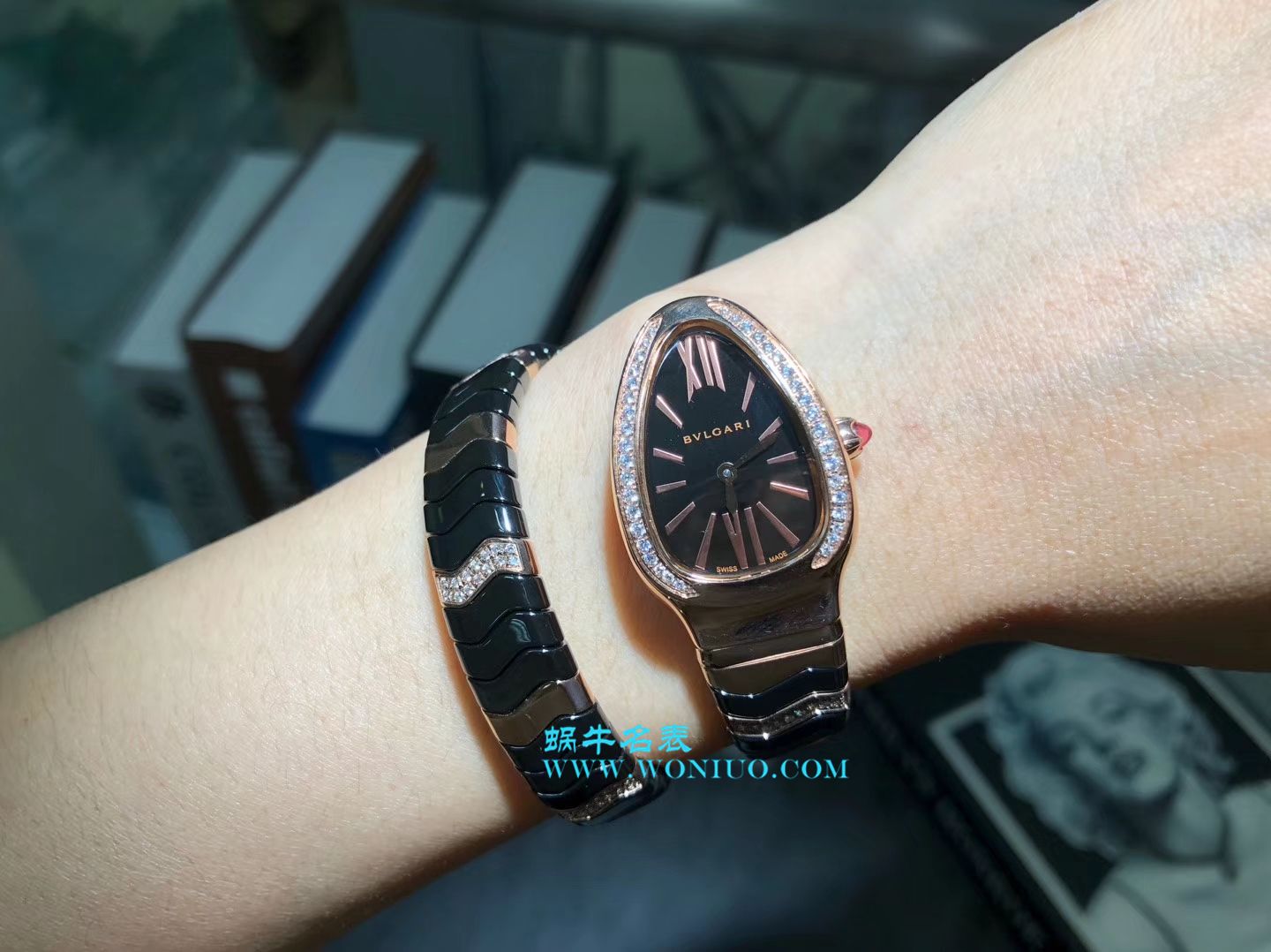  BVLGARI Serpenti Spiga系列 wrist watches 集女性制表工艺之大成蛇形 wrist watches  / BG005