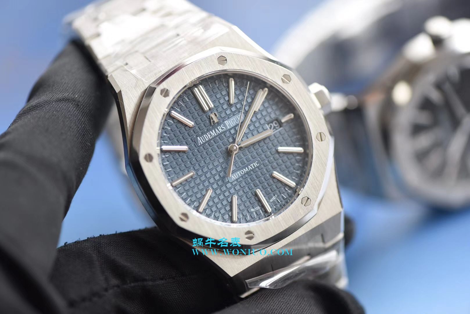 【视频测评JF Perfect  High quality  Replica Watches 】Audemars Piguet 皇家橡树系列15400ST.OO.1220ST.03《蓝面》男表 / JF AP 15400ST