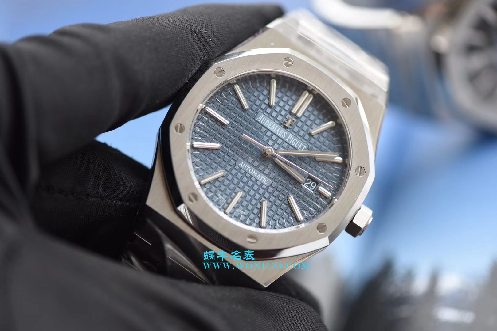 【视频测评JF Perfect  High quality  Replica Watches 】Audemars Piguet 皇家橡树系列15400ST.OO.1220ST.03《蓝面》男表 / JF AP 15400ST
