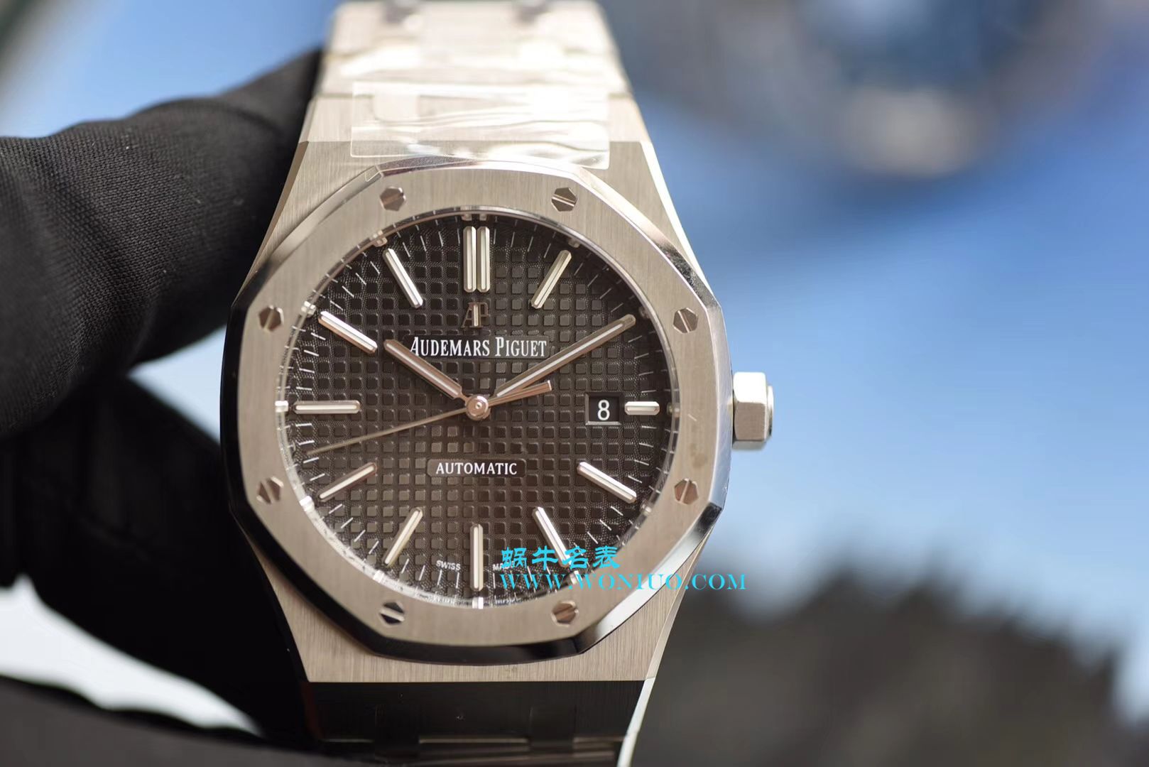 【视频测评JF Factory 1:1 Replica Watches 】Audemars Piguet 皇家橡树系列15400ST.OO.1220ST.03《黑盘》 wrist watches   / AP023