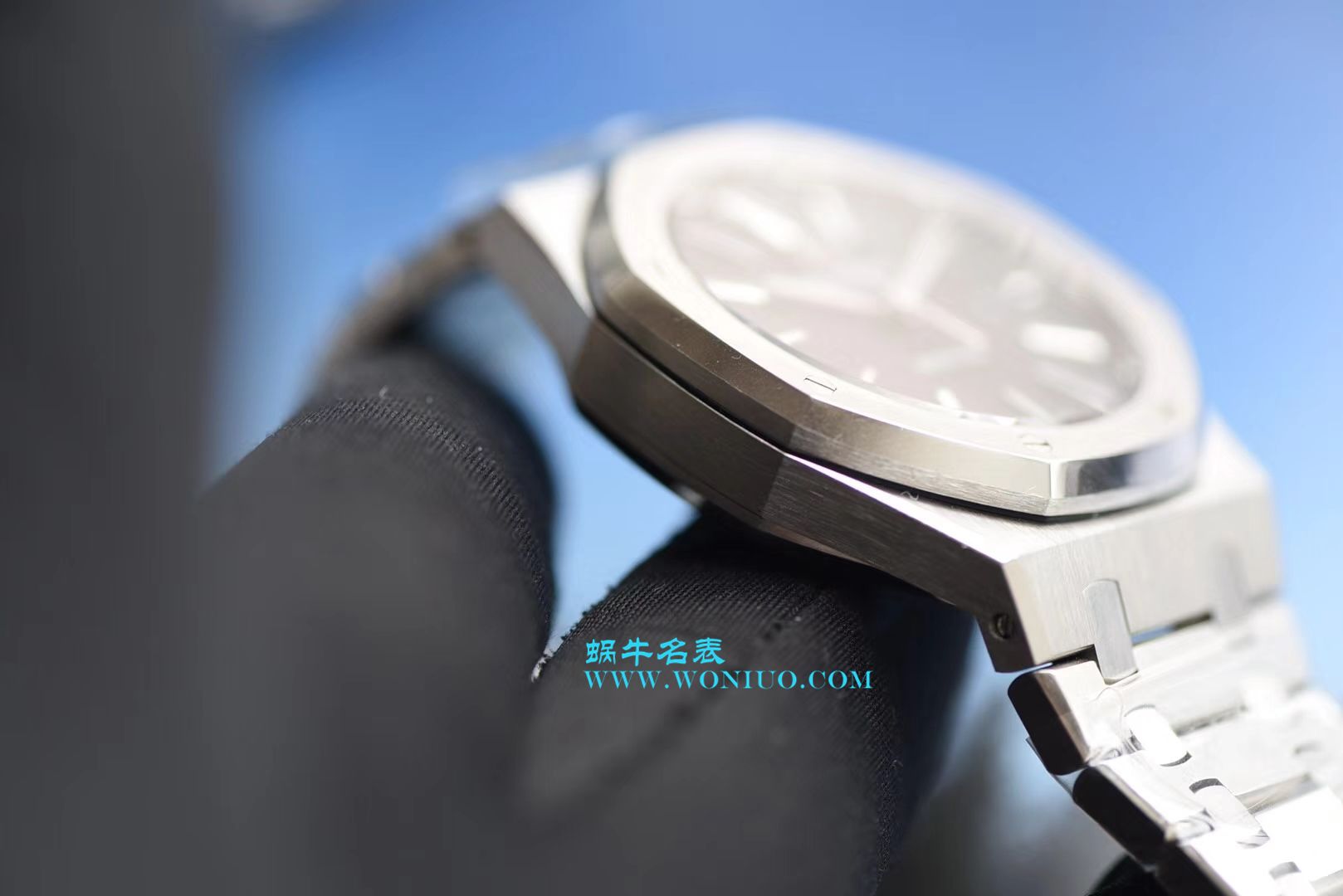 【视频测评JF Factory 1:1 Replica Watches 】Audemars Piguet 皇家橡树系列15400ST.OO.1220ST.03《黑盘》 wrist watches   / AP023