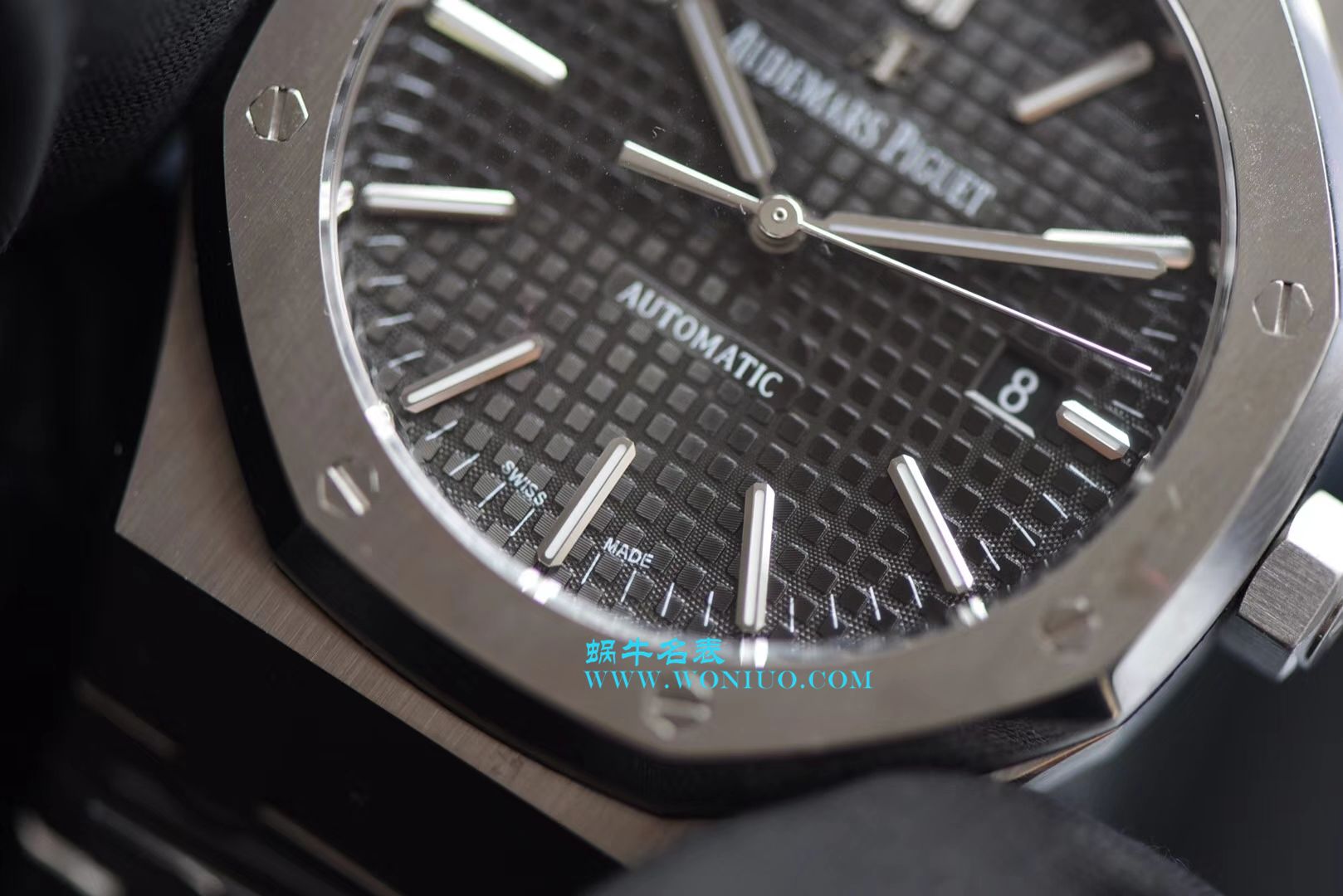 【视频测评JF Factory 1:1 Replica Watches 】Audemars Piguet 皇家橡树系列15400ST.OO.1220ST.03《黑盘》 wrist watches   / AP023