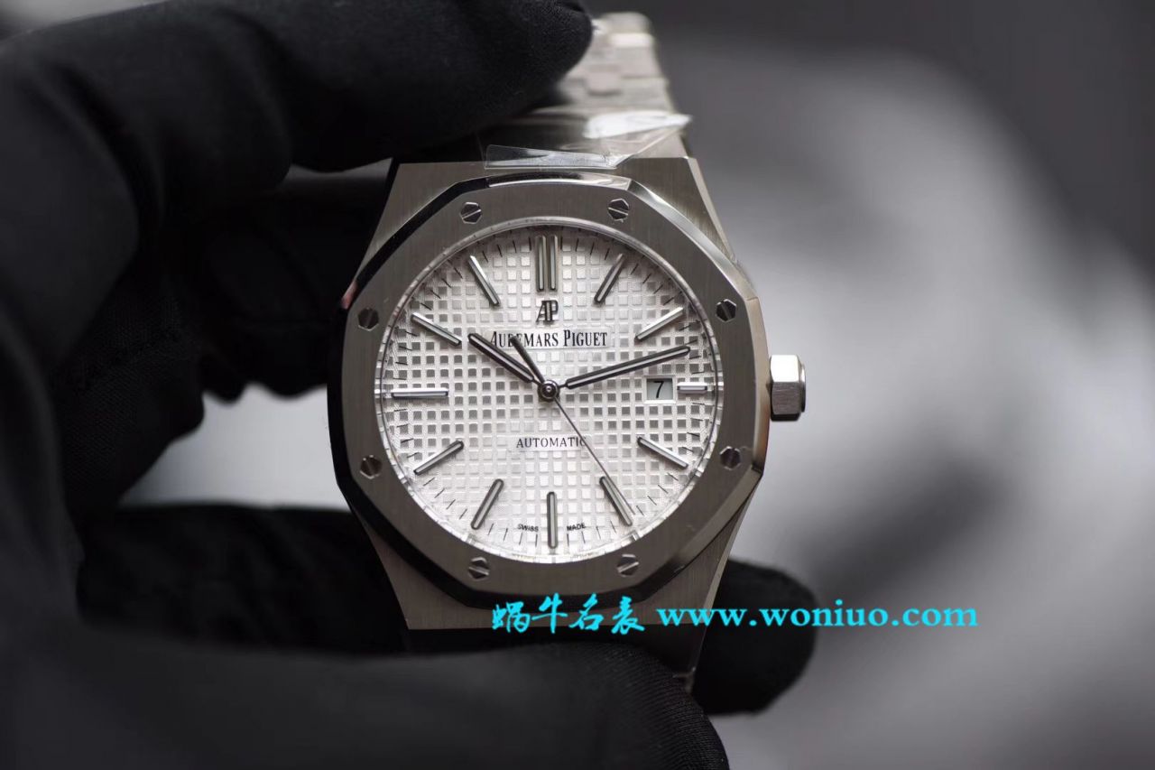 【视频解说】JF Factory  Perfect  Knockoff  Watches 之Audemars Piguet 皇家橡树系列15400ST.OO.1220ST.02男表 / APBF022B