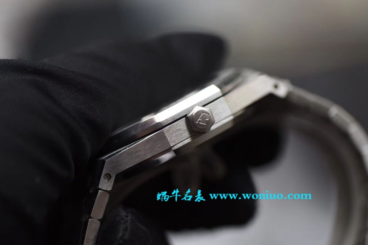 【视频解说】JF Factory  Perfect  Knockoff  Watches 之Audemars Piguet 皇家橡树系列15400ST.OO.1220ST.02男表 / APBF022B