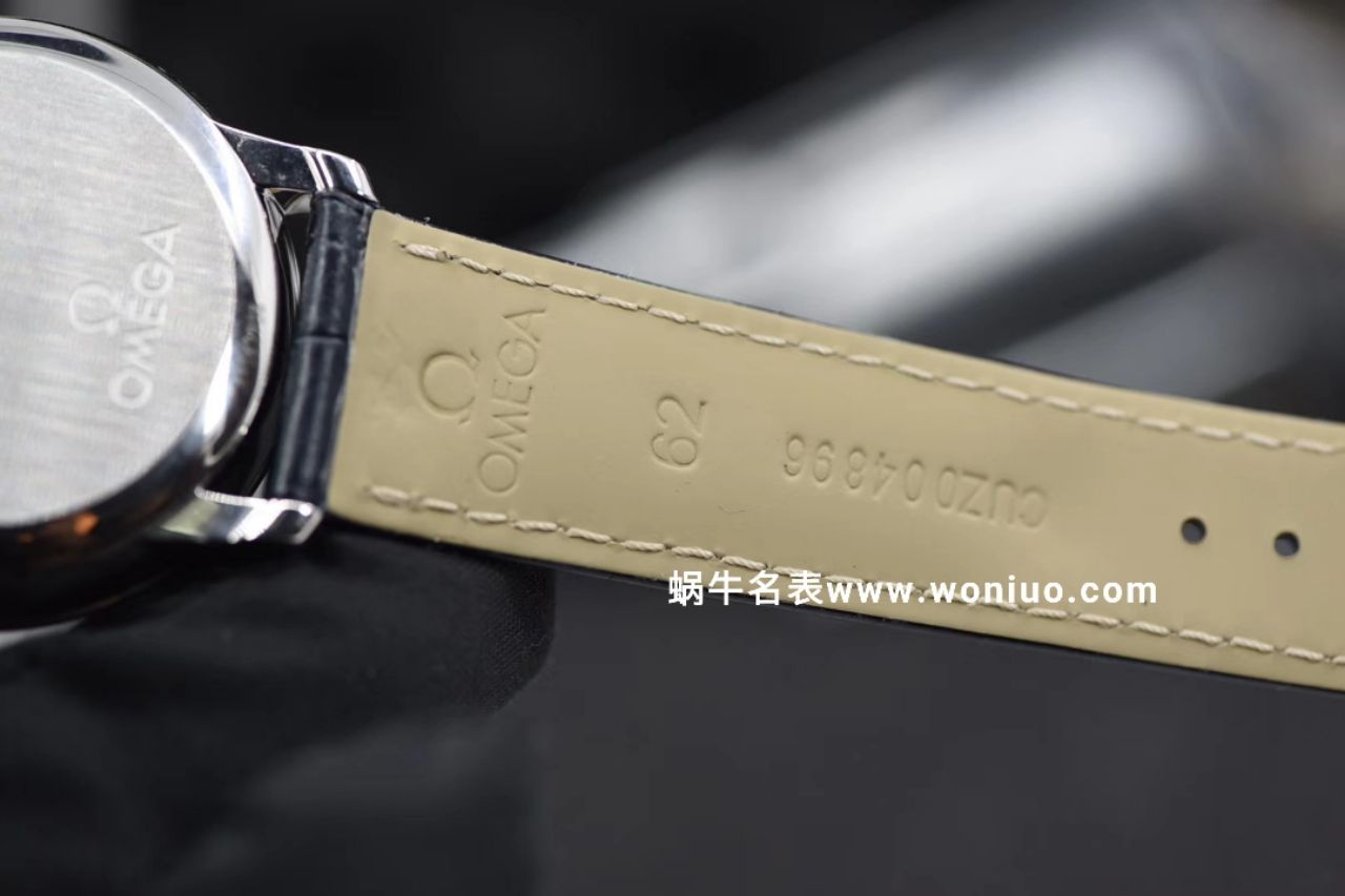 TWOMEGA碟飞 Perfect   Replica Watches 424.53.40.21.04.001 wrist watches  / M321