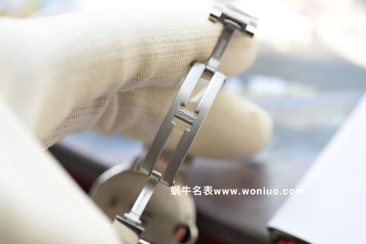 V6 Factory 神器蓝气球石英间枚款 市面最高版本 33mm 女装 wrist watches  / K154