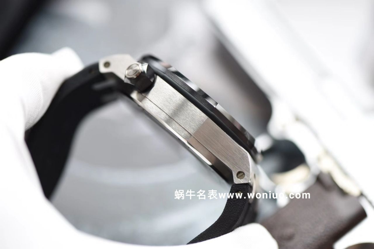 JF Factory APAudemars Piguet 皇家橡树离岸精品15710～ 42mm  Composite 圈口 / AP132