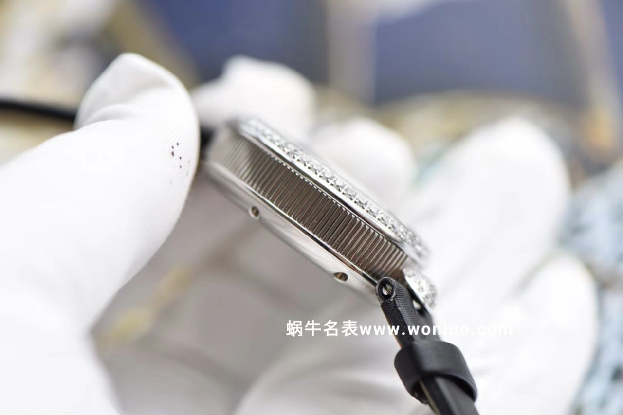  Breguet 那不勒斯皇后精品 中等尺寸 大部分女生适用蓝宝石镜面，贝母表面女表 / BZ051