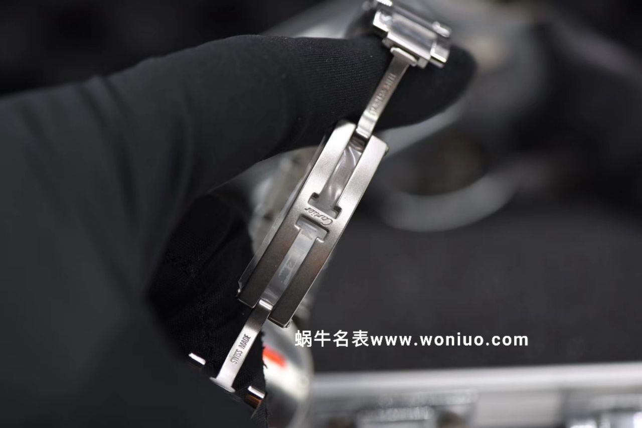 V6出品蓝气球新品～33mm贝母钻丁面石英 Movement 女士 wrist watches  / K156