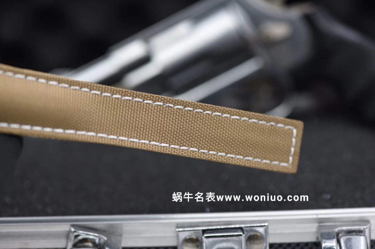 V6 Factory  top 版本新品～豪雅竟潜43mm 同步专柜最新款  / TG060