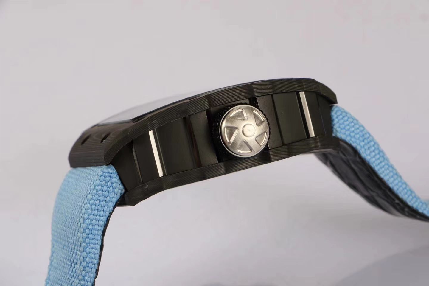 【RICHARD MILLE】 Replica Copy RM53-01 这款 wrist watches 充满动感与活力 / RM53-01