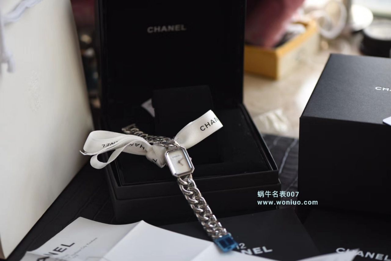  top 时尚女表～香奈儿PREMIÈRE 系列 Replica 女士 wrist watches  / X028