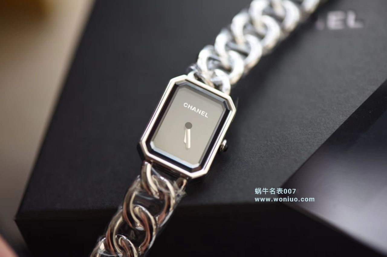  top 时尚女表～香奈儿PREMIÈRE 系列 Replica 女士 wrist watches  / X028