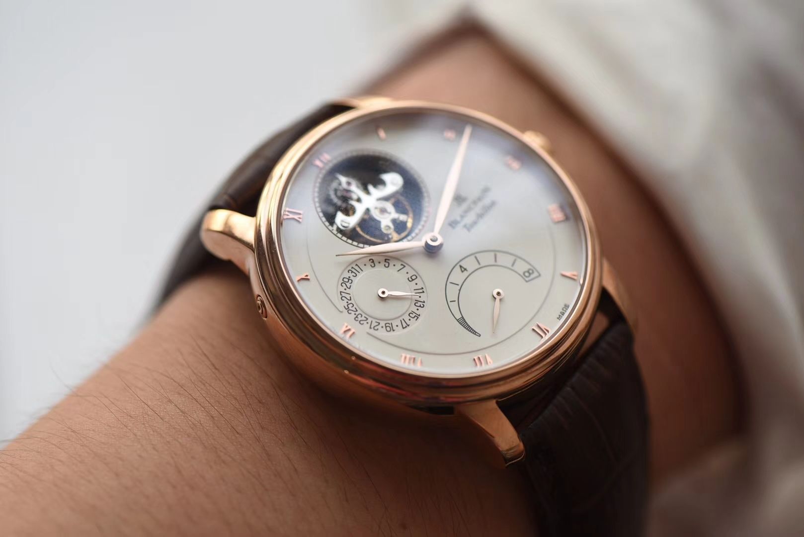 【JB Perfect  High quality  Replica Watches 】Blancpain 经典系列6025-3642-55B Tourbillon  wrist watches  / BP042