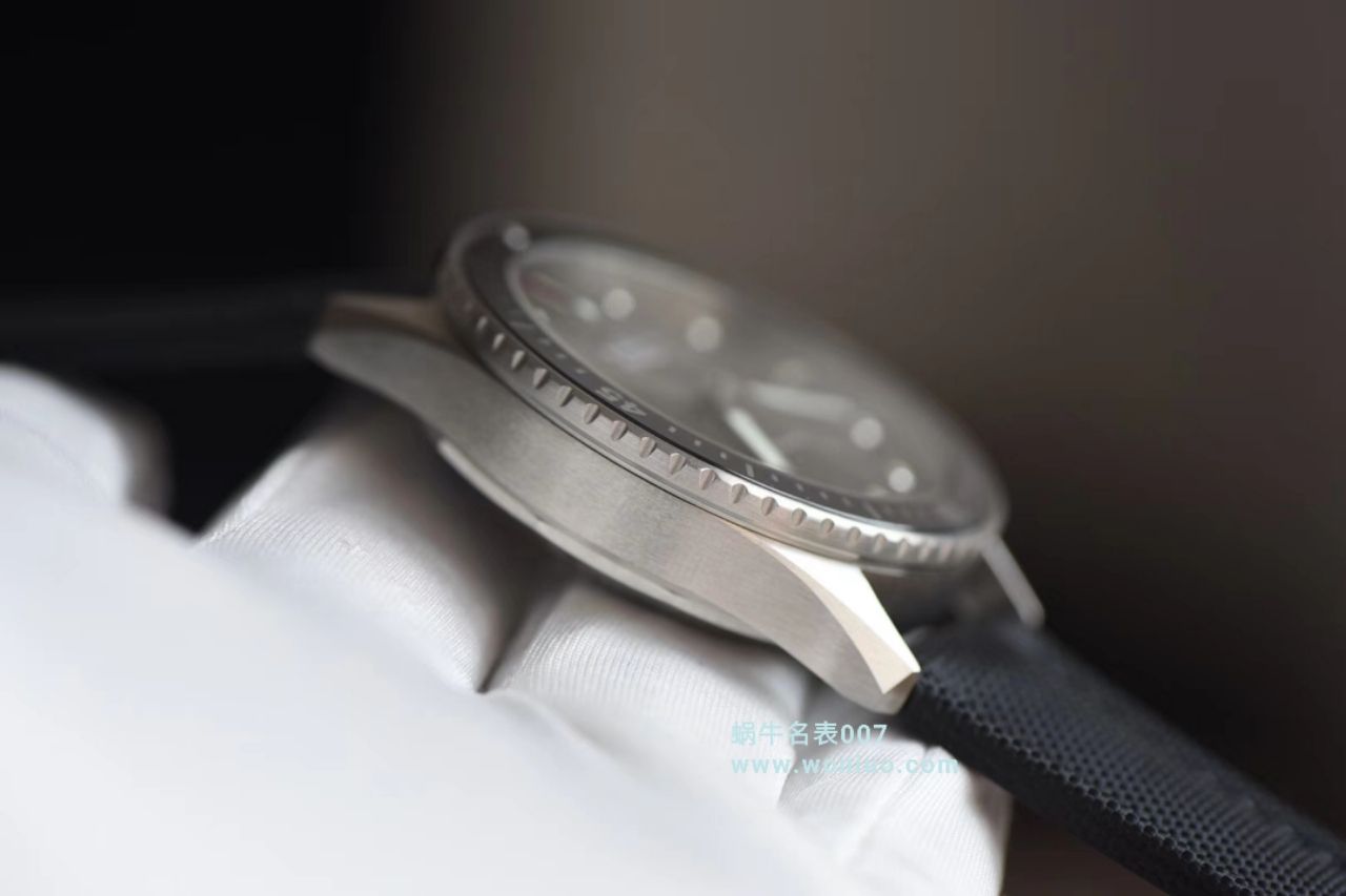 【ZF Perfect  High quality  Replica Watches 】Blancpain  Fifty Fathoms 深潜器Bathyscaphe年历 wrist watches 5071-1110-B52A wrist watches  / BP041