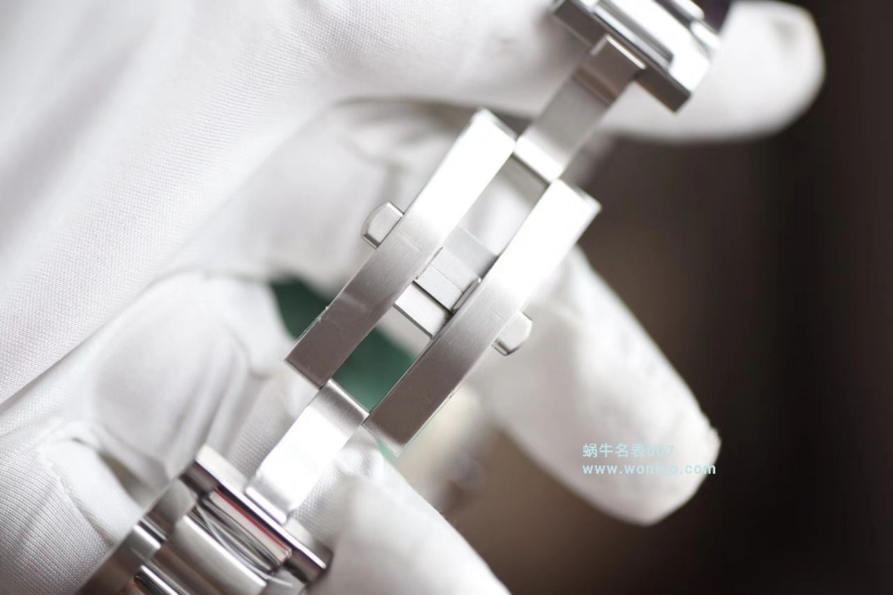 【JF Factory  Perfect  Replica Watches 】 Cartier  卡历博/卡利博CALIBRE DE  Cartier  系列W7100057男表 / K073