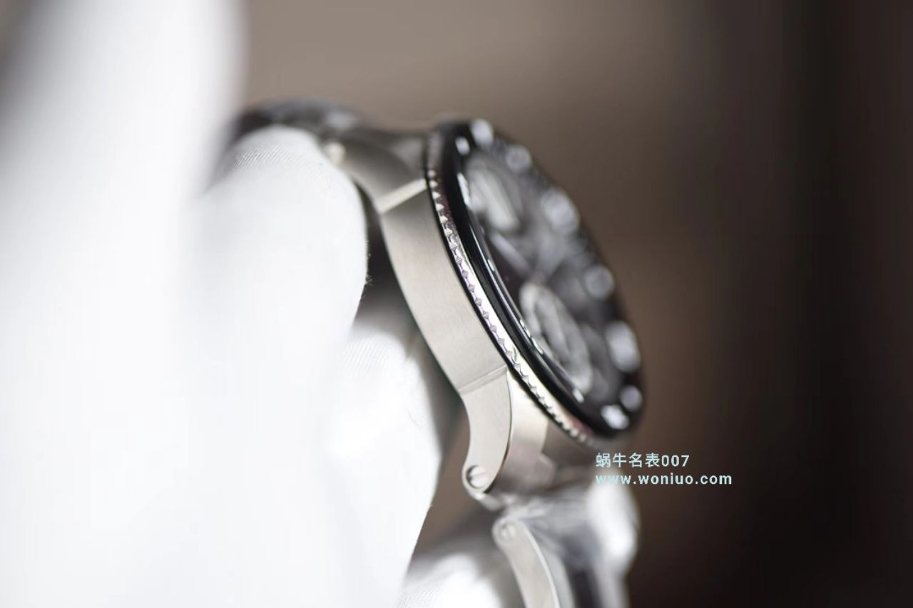 【JF Factory  Perfect  Replica Watches 】 Cartier  卡历博/卡利博CALIBRE DE  Cartier  系列W7100057男表 / K073