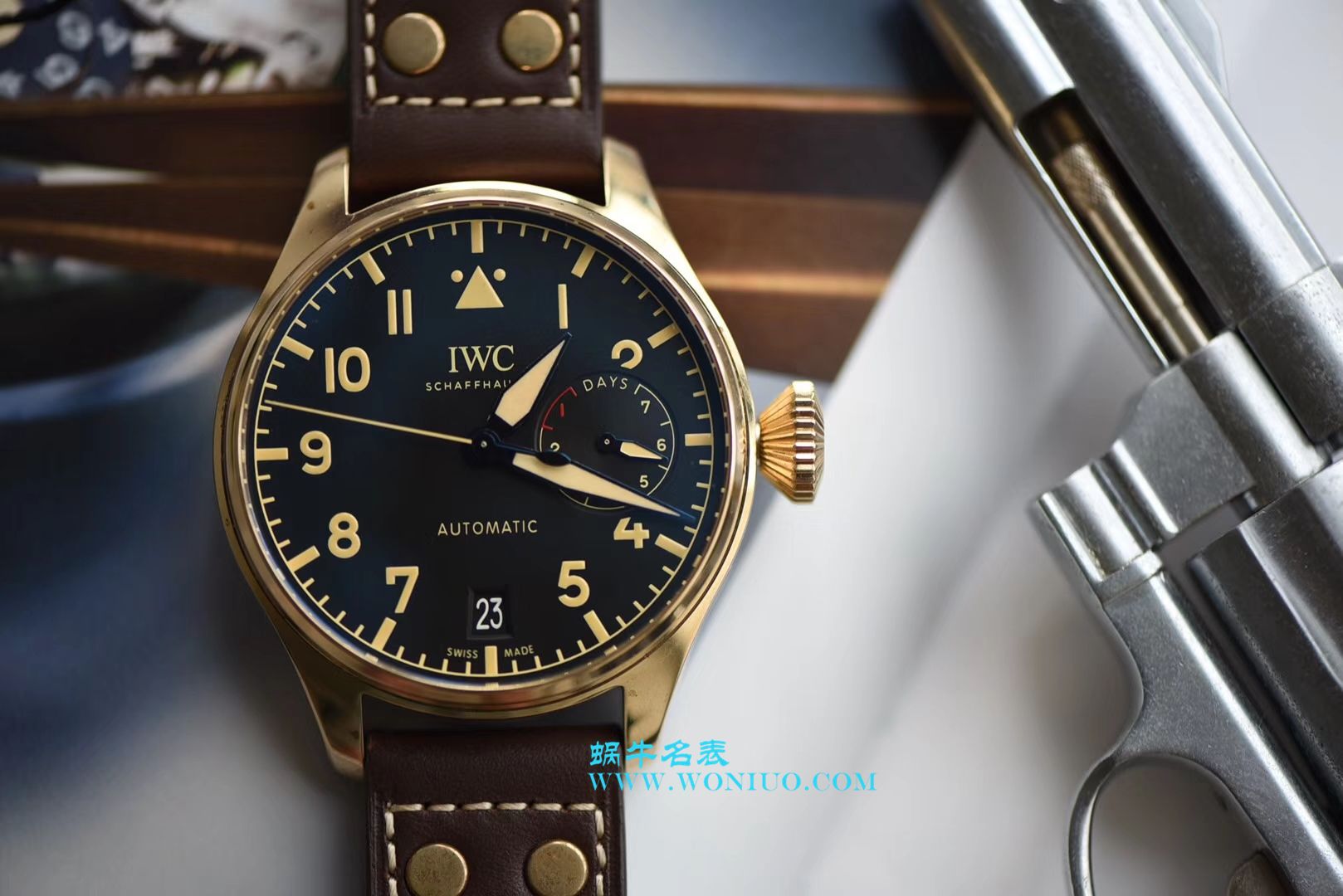 ZF新品-- IWC IWC空中霸主 Replica Copy （大飞行员）系列——IW501005青铜 wrist watches  / WG169