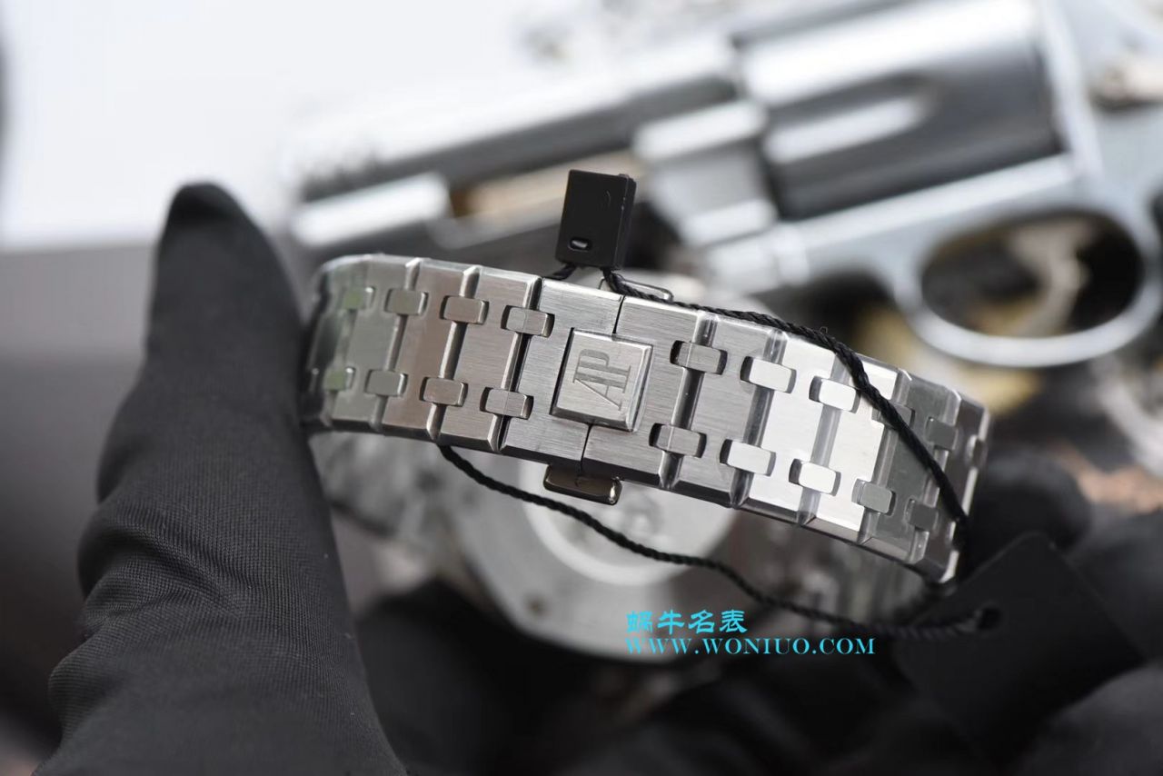 【TWA Perfect  High quality  Replica Watches 】Audemars Piguet 皇家橡树系列26120ST.OO.1220ST.02 wrist watches 蓝色、26120ST.OO.1220ST.01白、26120ST.OO.1220ST.03黑 / AP138