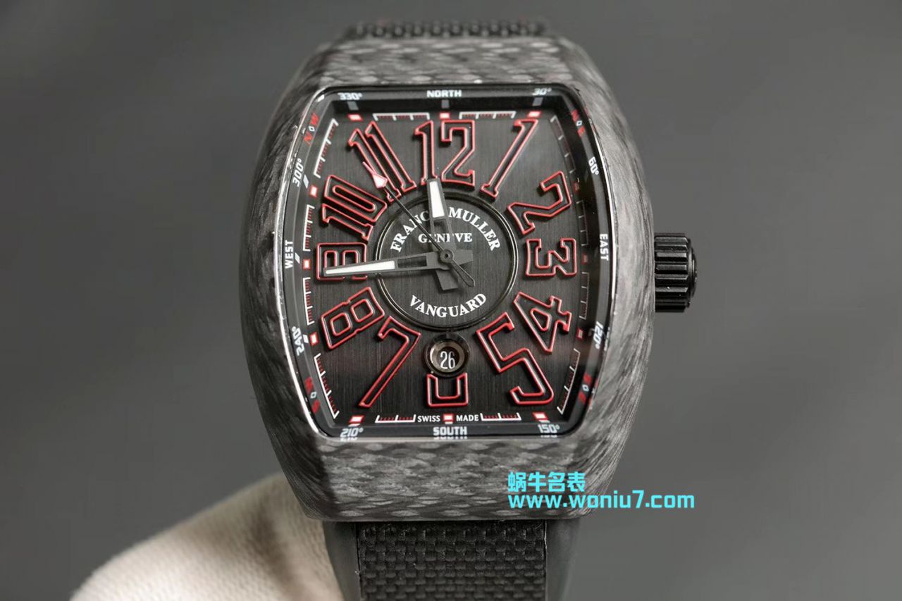 法穆兰FRANCK MULLER Replica Copy 再创新作V45在夜幕低垂之时，Vanguard Carbon  fibre 展现充满未来感的外型，令人耳目一新 / FL026