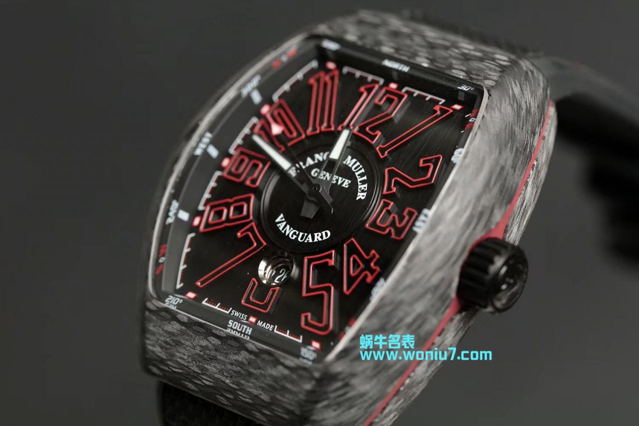 法穆兰FRANCK MULLER Replica Copy 再创新作V45在夜幕低垂之时，Vanguard Carbon  fibre 展现充满未来感的外型，令人耳目一新 / FL026