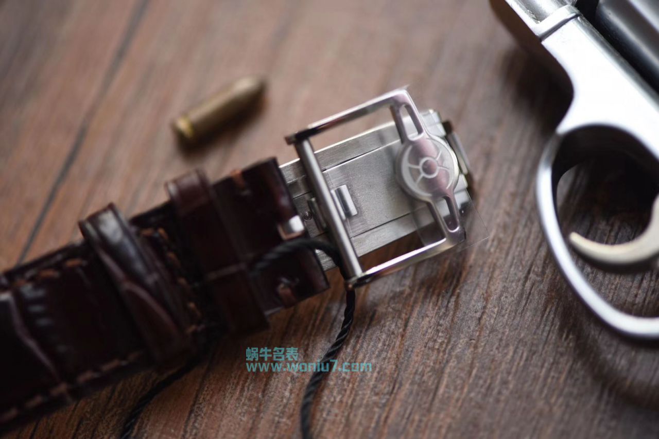 MB&F wrist watches 新玩具 独立制表人作品 / MB&F01