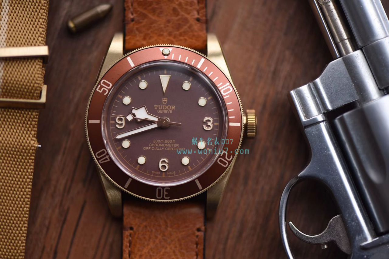 【独家视频测评KW1:1 High quality  Replica Watches 】 Tudor 启承系列M79250BM-0001 小铜花V2版本 / DTBA018A