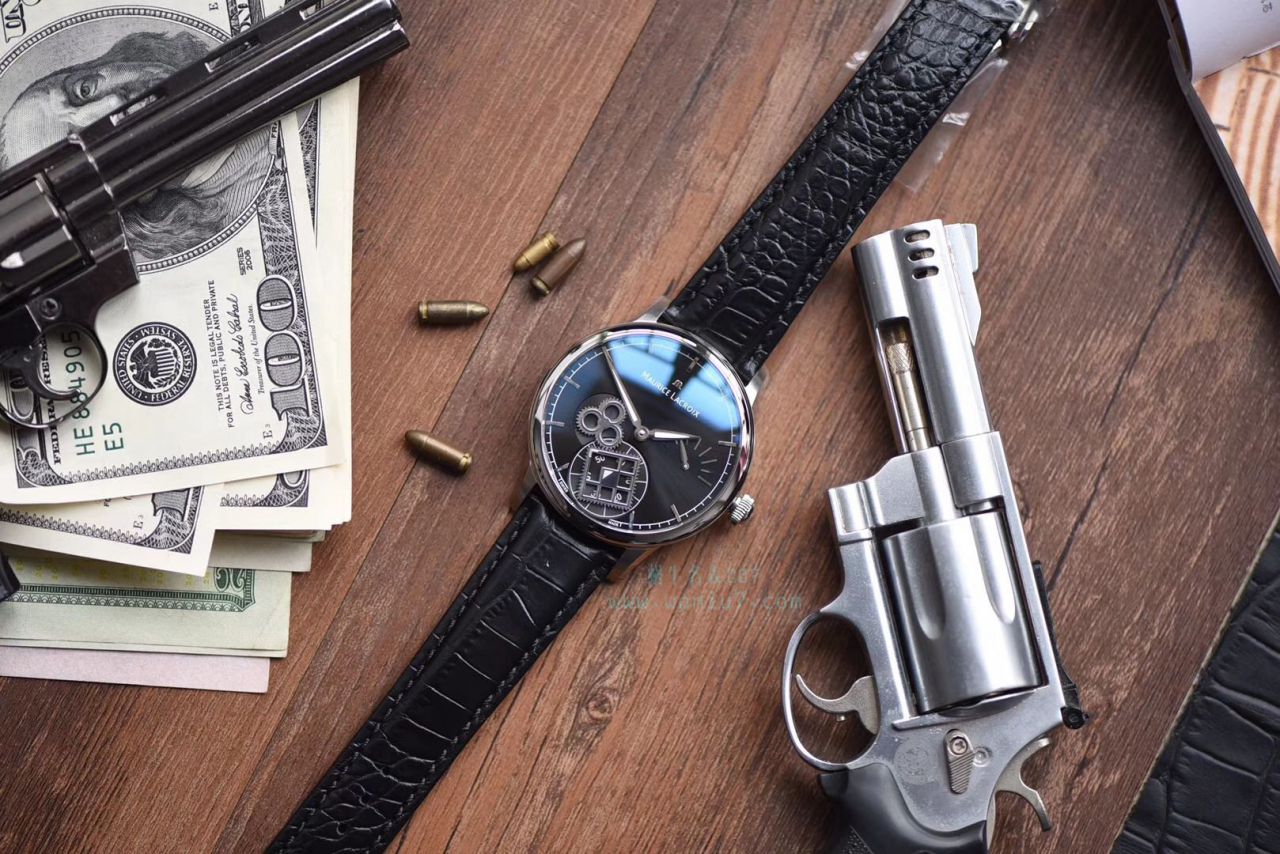 AM新品、最新艾美 方轮经典 wrist watches  MP7158-SS001-301-1黑面、MP7158-SS001-101-1白面 / AIMEI001