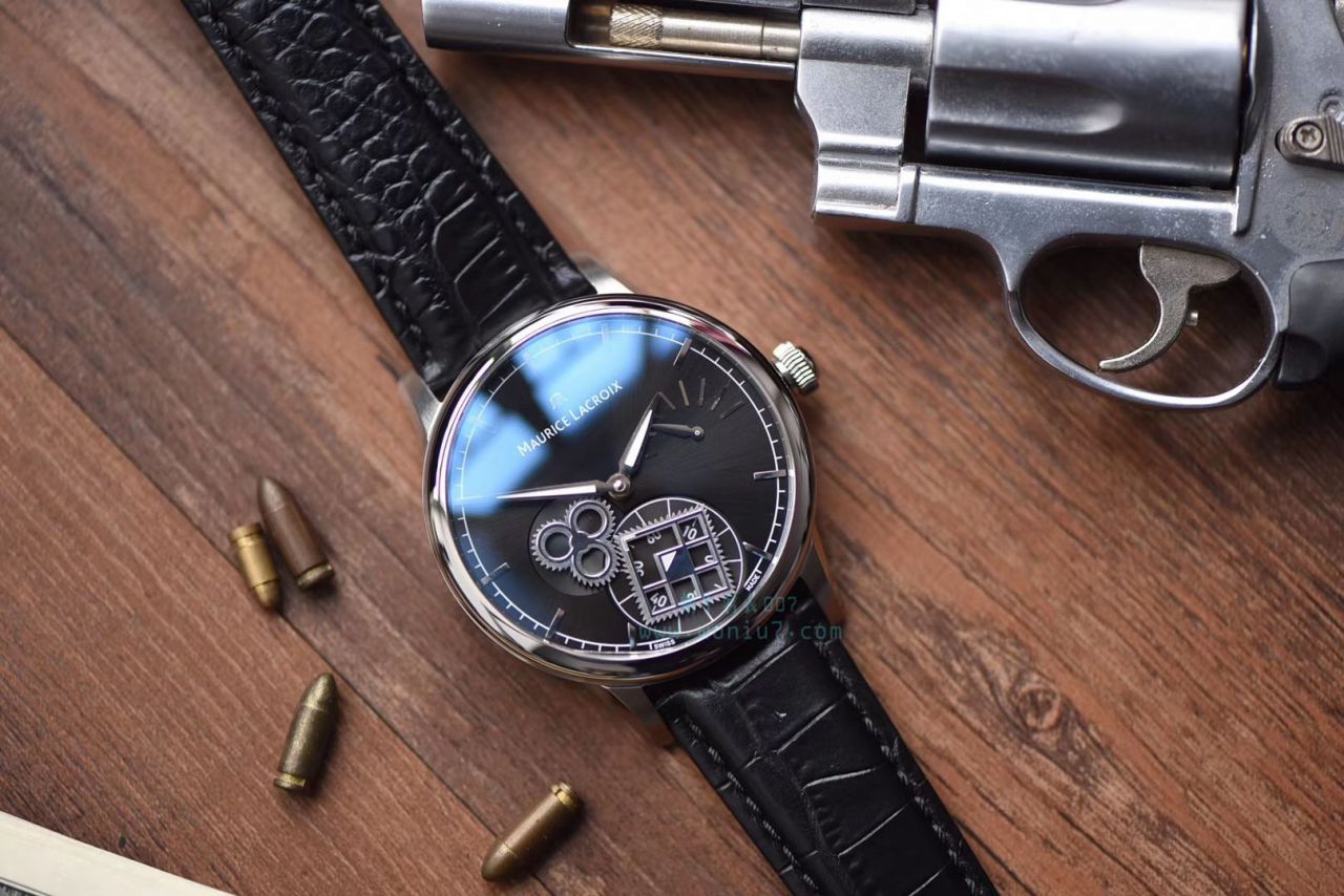 AM新品、最新艾美 方轮经典 wrist watches  MP7158-SS001-301-1黑面、MP7158-SS001-101-1白面 / AIMEI001