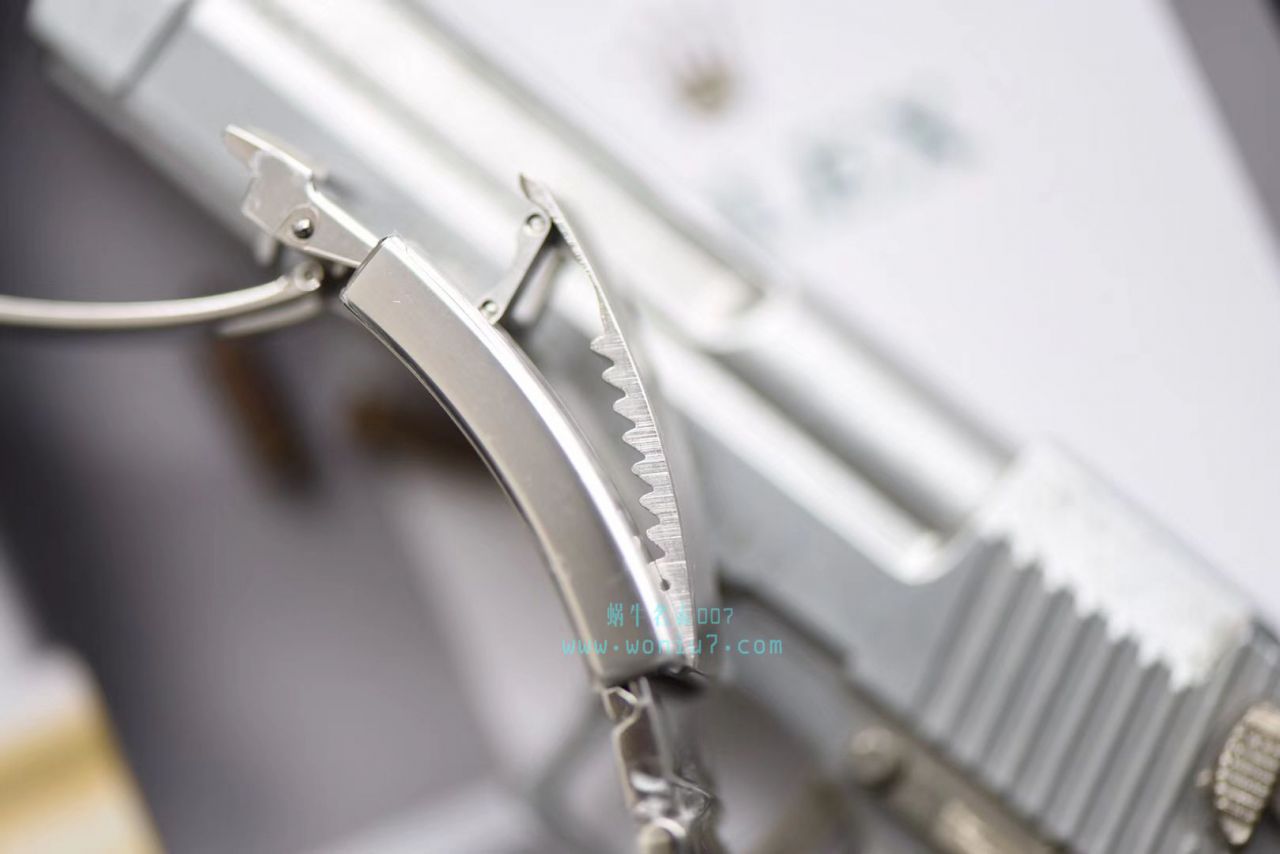 【AR Perfect  High quality  Replica Watches 】 Rolex 海使型系列116660-98210 蓝盘 wrist watches (904钢渐变蓝鬼王) 