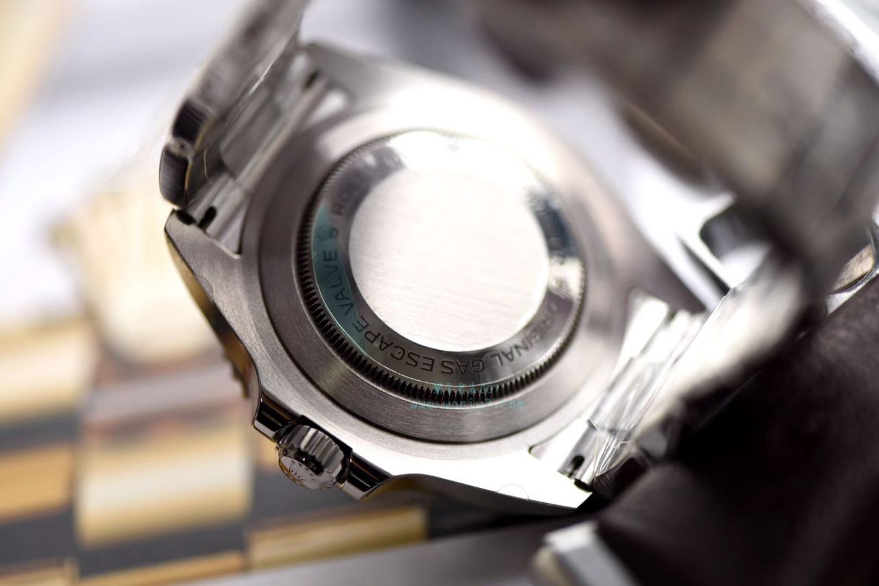 【独家 Video analysis AR Perfect  High quality  Replica Watches 】 Rolex ROLEX海使型系列Rolex Sea-Dweller 50周年126600 单红43毫米 wrist watches  / RBG194