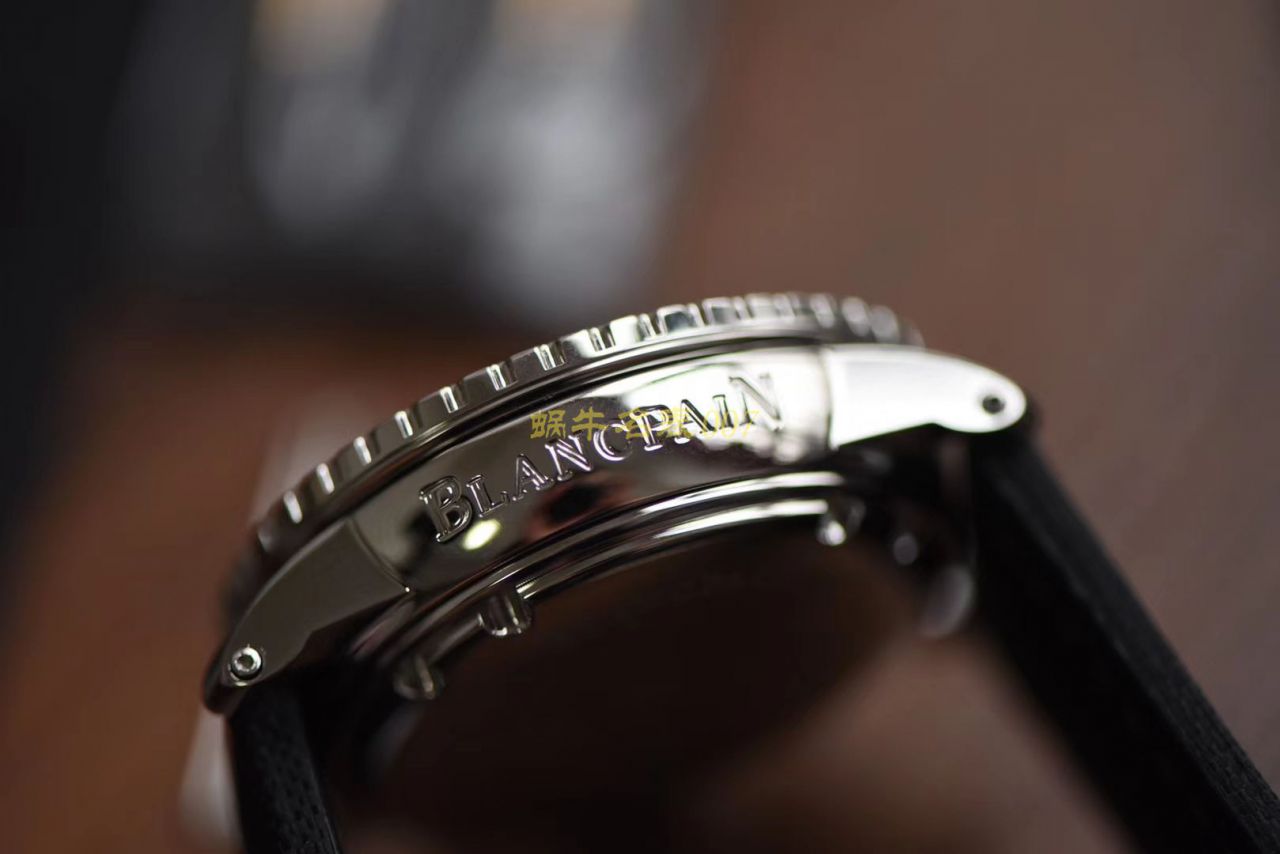 Blancpain  Fifty Fathoms 系列5085F-1130-52 wrist watches 【OM High quality  Replica Watches 】 / BP057