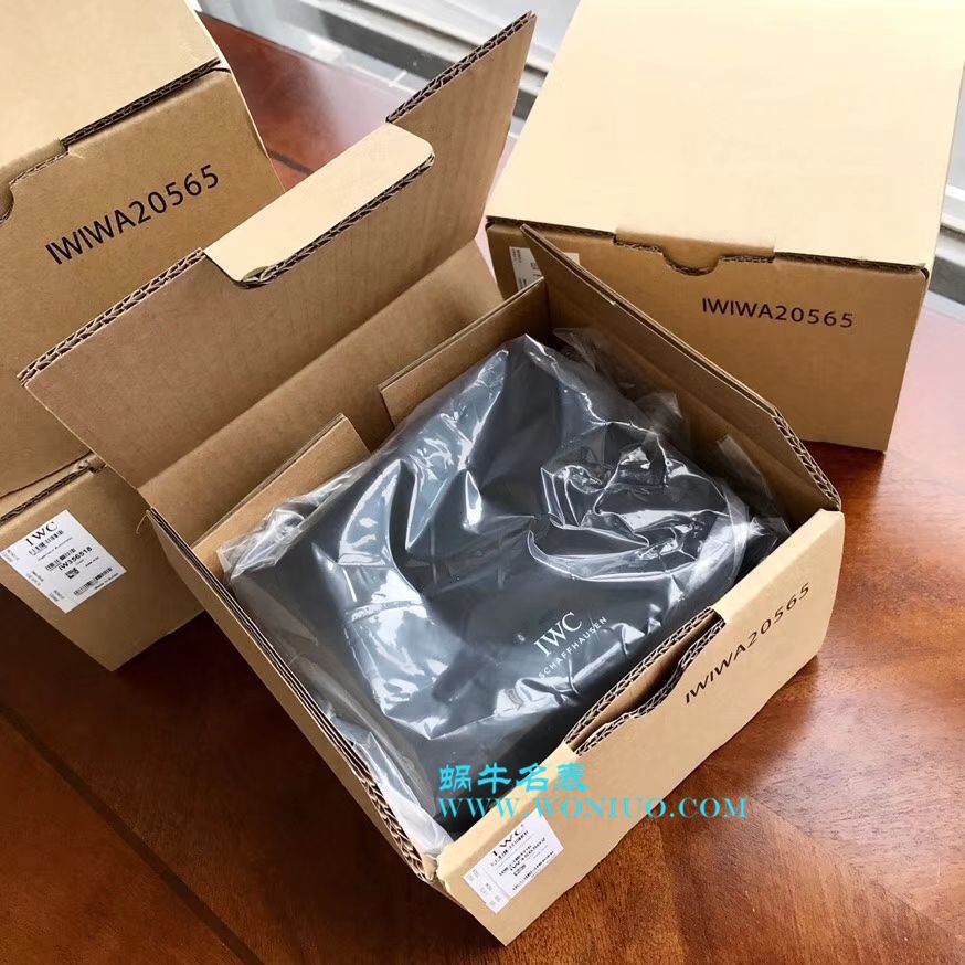 IWC IWC 表150周年纪念系列IW356518 wrist watches 【渠道原道】渠道出口订单！原封！缺个经销商印章就是正品！ / WG197