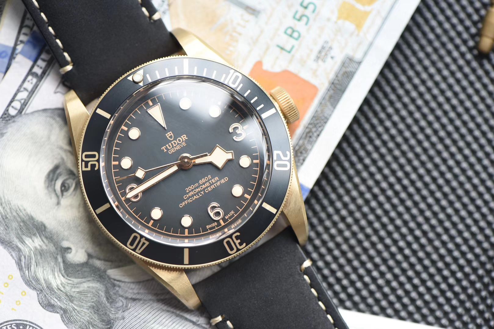  Tudor 碧湾系列M79250BA-0001 wrist watches  Perfect  High quality  Knockoff  Watches 【XF新品首发：贝克汉姆同款－最新帝驼碧湾青铜型－小铜盾】 / DT033