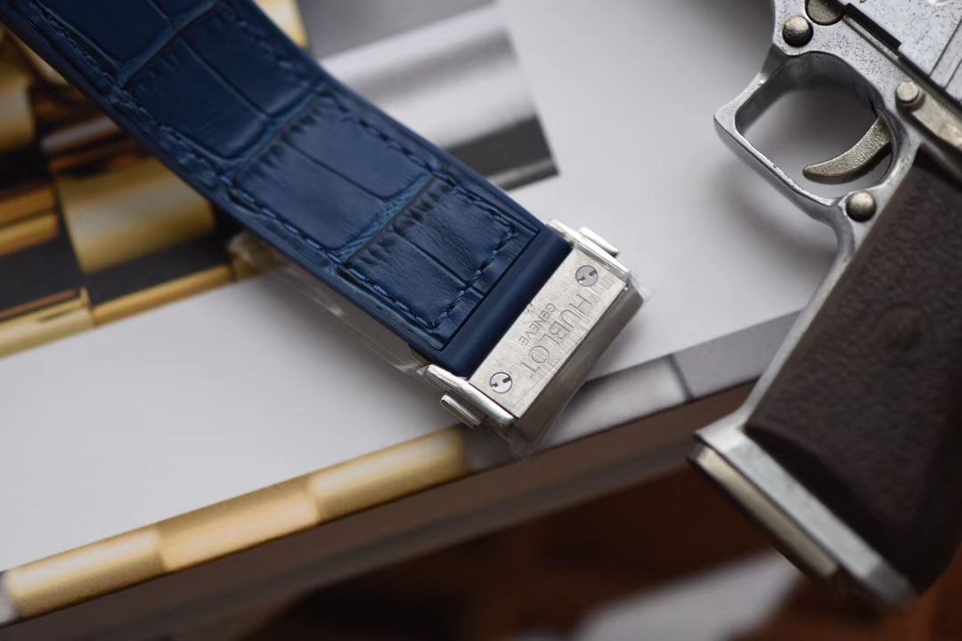 HBBv6新款 hublot  big bang HUBLOT   Big Bang 精钢蓝色  wrist watches  / YB061
