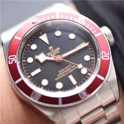  Video analysis TUDOR Tudor 碧湾系列79220R 不锈钢 watchband   wrist watches (小红花) Perfect  Replica Watches 【ZF Tudor 小红花】