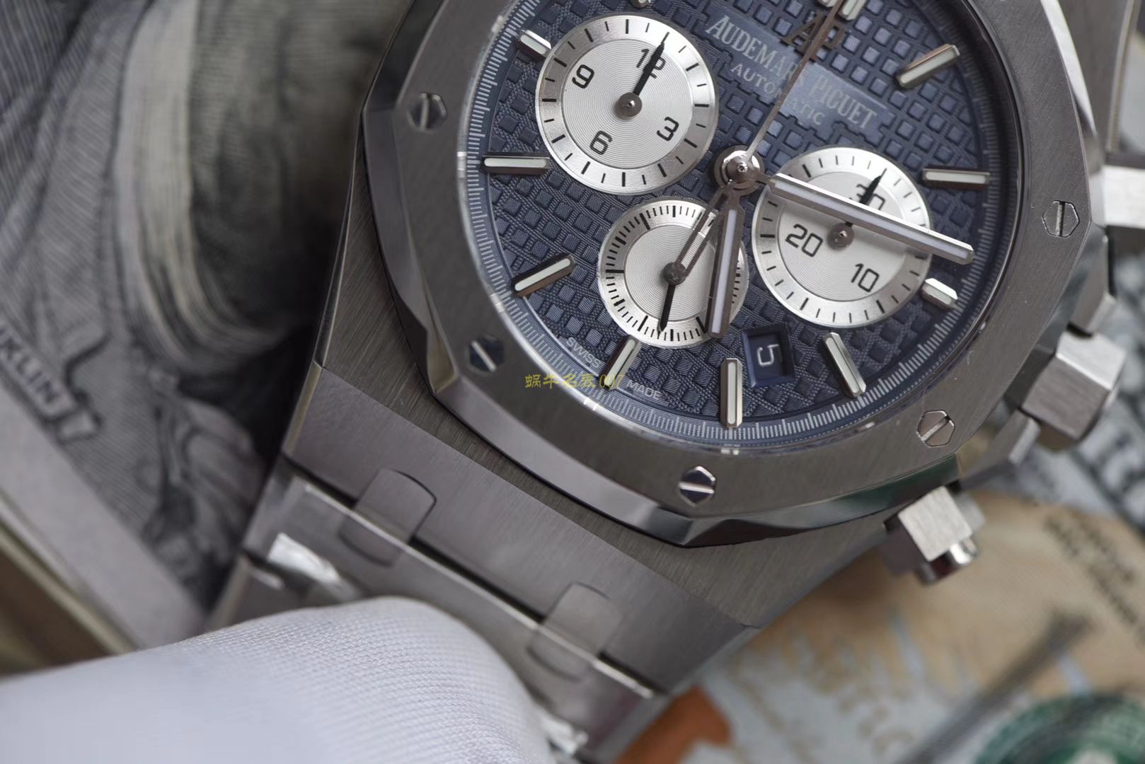 Video analysis Audemars Piguet 皇家橡树系列26331ST.OO.1220ST.01 wrist watches  Perfect  Replica Watches 【OM Factory 皇家橡树计时】 / AP158